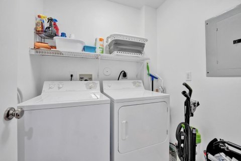Купить кондоминиум в Бойнтон-Бич, Флорида 2 спальни, 169.27м2, № 1186960 - фото 1