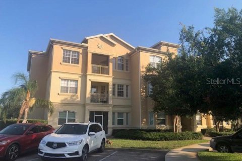 Copropriété à vendre à Davenport, Floride: 2 chambres, 117.15 m2 № 1721337 - photo 1