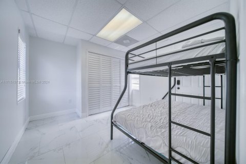 Appartement à louer à Miami-Dade, Floride: 2 chambres, 92.9 m2 № 1984889 - photo 25