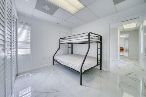 Appartement à louer à Miami-Dade, Floride: 2 chambres, 92.9 m2 № 1984889 - photo 26