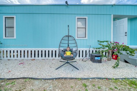 Appartement à louer à Miami-Dade, Floride: 2 chambres, 92.9 m2 № 1984889 - photo 16