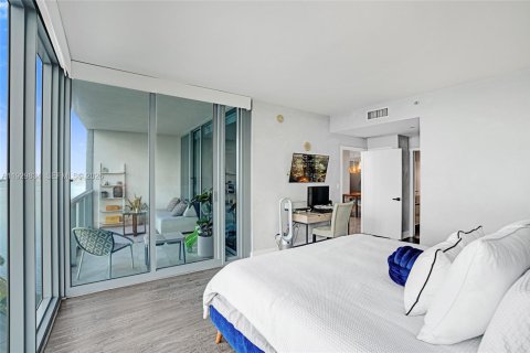 Condo in Miami, Florida, 2 bedrooms  № 1996067 - photo 5