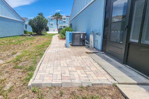 Casa en venta en Flagler Beach, Florida, 2 dormitorios, 99.22 m2 № 1775009 - foto 2