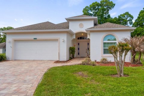 House in Clermont, Florida 2 bedrooms, 184.41 sq.m. № 2143029 - photo 30