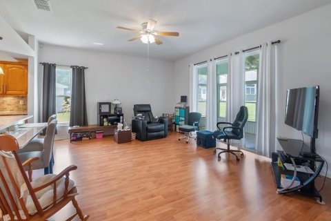 House in Clermont, Florida 2 bedrooms, 184.41 sq.m. № 2143029 - photo 8