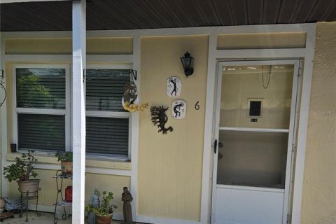 Villa ou maison à vendre à Palm Harbor, Floride: 1 chambre, 65.68 m2 № 1915482 - photo 1