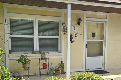 Villa ou maison à vendre à Palm Harbor, Floride: 1 chambre, 65.68 m2 № 1915482 - photo 2