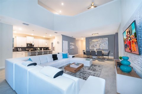 Купить виллу или дом в Киссимми, Флорида 9 комнат, 278.34м2, № 1061649 - фото 9