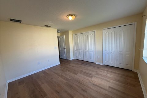 Townhouse in Lakeland, Florida 2 bedrooms, 113.71 sq.m. № 2155257 - photo 9
