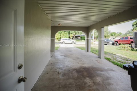 Villa ou maison à vendre à Port St. Lucie, Floride: 3 chambres, 108.32 m2 № 1711701 - photo 24