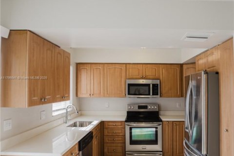 Villa ou maison à vendre à Port St. Lucie, Floride: 3 chambres, 108.32 m2 № 1711701 - photo 21