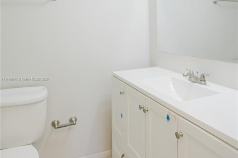 Villa ou maison à vendre à Port St. Lucie, Floride: 3 chambres, 108.32 m2 № 1711701 - photo 17