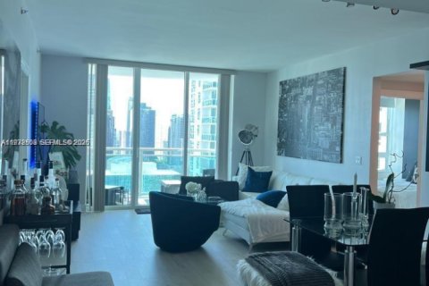 Condo in Miami, Florida, 2 bedrooms  № 2040378 - photo 8
