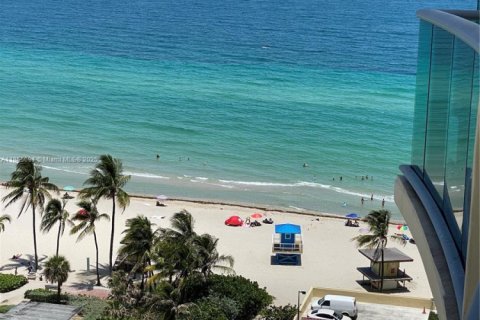 Condo in Hollywood, Florida, 1 bedroom  № 1962652