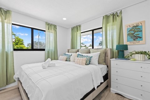 House in Pompano Beach, Florida 5 bedrooms, 235.79 sq.m. № 2261414 - photo 30