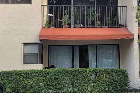 Copropriété à louer à Coral Springs, Floride: 1 chambre, 57.6 m2 № 1127849 - photo 1