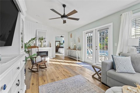 Villa ou maison à louer à Sarasota, Floride: 3 chambres, 152.55 m2 № 2205542 - photo 10