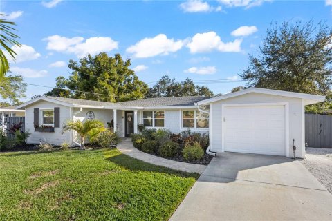 Villa ou maison à Sarasota, Floride 3 chambres, 152.55 m2 № 2205542