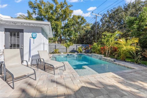 Villa ou maison à louer à Sarasota, Floride: 3 chambres, 152.55 m2 № 2205542 - photo 3