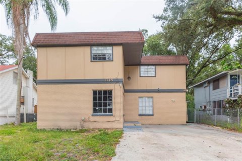 Immobilier commercial à Tampa, Floride 6 chambres, 193.98 m2 № 2405537