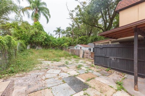 Immobilier commercial à vendre à Tampa, Floride: 6 chambres, 193.98 m2 № 2405537 - photo 24