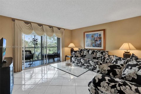 Copropriété à vendre à Pembroke Pines, Floride: 2 chambres, 110.74 m2 № 2029227 - photo 26