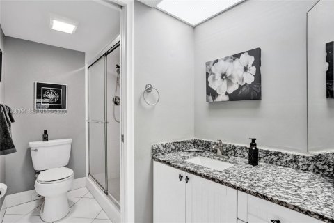 Copropriété à vendre à Pembroke Pines, Floride: 2 chambres, 110.74 m2 № 2029227 - photo 16