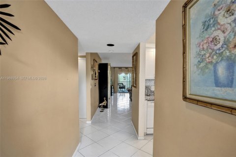 Copropriété à vendre à Pembroke Pines, Floride: 2 chambres, 110.74 m2 № 2029227 - photo 22