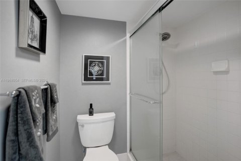 Copropriété à vendre à Pembroke Pines, Floride: 2 chambres, 110.74 m2 № 2029227 - photo 18