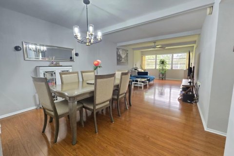 Copropriété à vendre à Coconut Creek, Floride: 2 chambres, 103.96 m2 № 2084574 - photo 3