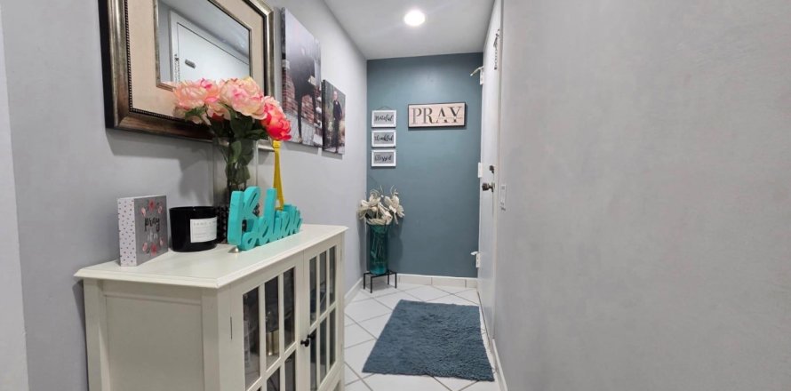 Condo à Coconut Creek, Floride, 2 chambres  № 2084574