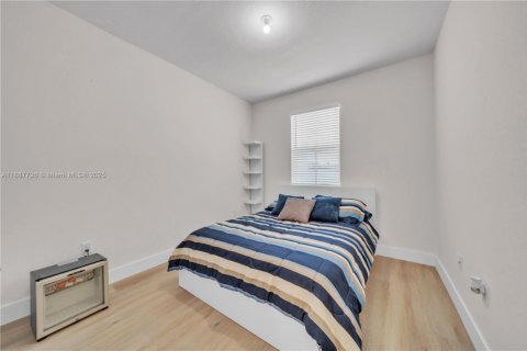 Adosado en venta en Miami, Florida, 3 dormitorios, 157.47 m2 № 1933104 - foto 26