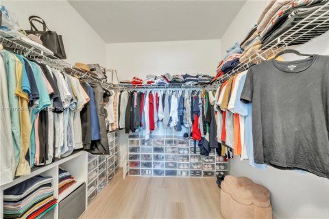 Adosado en venta en Miami, Florida, 3 dormitorios, 157.47 m2 № 1933104 - foto 23