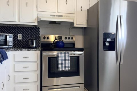 Copropriété à louer à Boynton Beach, Floride: 2 chambres, 91.23 m2 № 2259864 - photo 4