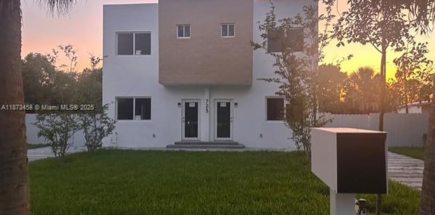 Casa en Fort Lauderdale, Florida 3 dormitorios № 2054853