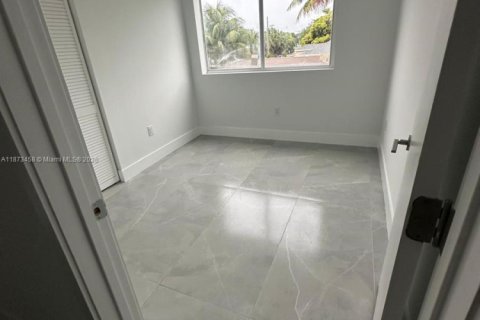 Casa en alquiler en Fort Lauderdale, Florida, 3 dormitorios № 2054853 - foto 10