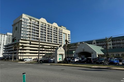 Condo in Daytona Beach, Florida, 1 bedroom № 1424559 - photo 27