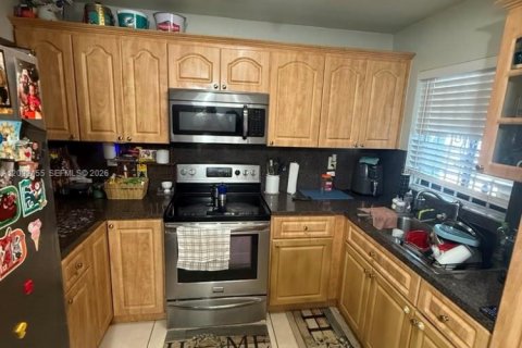 Купить кондоминиум в Хайалиа, Флорида 3 спальни, 94.76м2, № 2146503 - фото 5