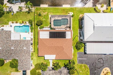 Commercial property in Cape Coral, Florida 4 bedrooms, 219.06 sq.m. № 2199876 - photo 26