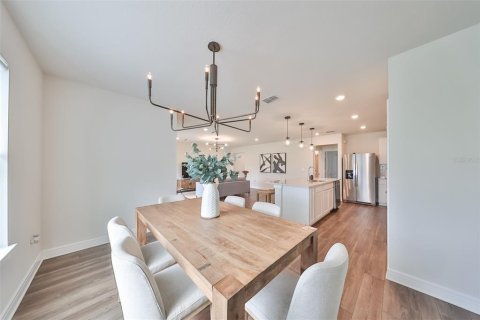 House in Wesley Chapel, Florida 5 bedrooms, 242.94 sq.m. № 1201880 - photo 9