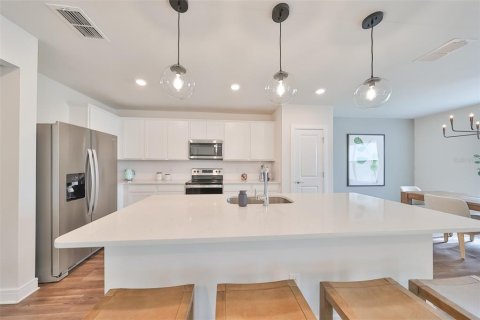 House in Wesley Chapel, Florida 5 bedrooms, 242.94 sq.m. № 1201880 - photo 14