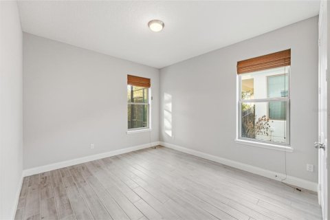 House in Windermere, Florida 6 bedrooms, 387.96 sq.m. № 2234259 - photo 9