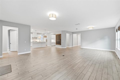 House in Windermere, Florida 6 bedrooms, 387.96 sq.m. № 2234259 - photo 4