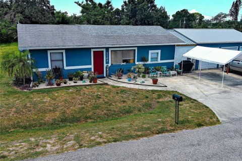 House in Nokomis, Florida 3 bedrooms, 125.42 sq.m. № 1759988 - photo 1