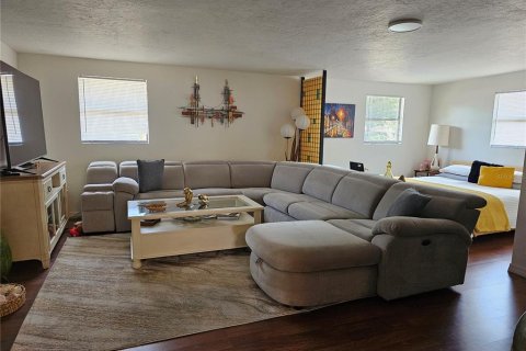 House in Nokomis, Florida 3 bedrooms, 125.42 sq.m. № 1759988 - photo 15