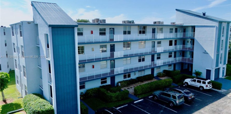 Condo in Margate, Florida, 2 bedrooms  № 1968982