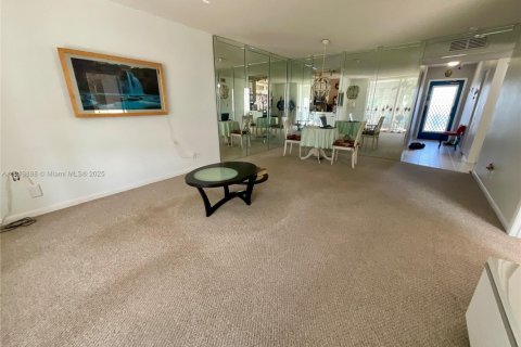 Condo in Margate, Florida, 2 bedrooms  № 1968982 - photo 14