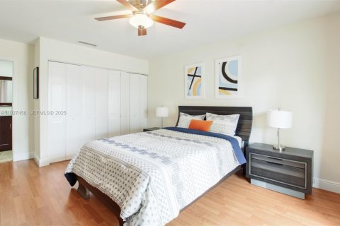 Casa en alquiler en Miami, Florida, 2 dormitorios, 117.24 m2 № 2055556 - foto 10