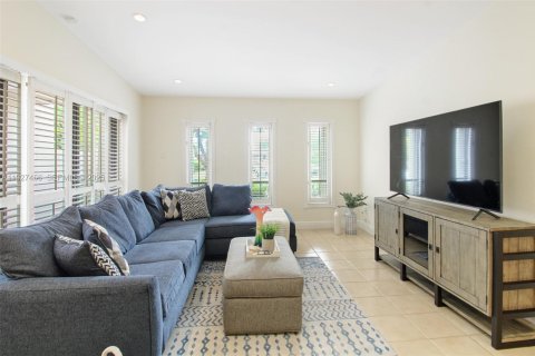 Casa en alquiler en Miami, Florida, 2 dormitorios, 117.24 m2 № 2055556 - foto 18