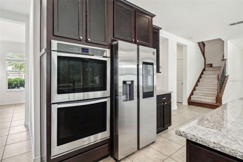 House in Orlando, Florida 4 bedrooms, 246.75 sq.m. № 1837388 - photo 7